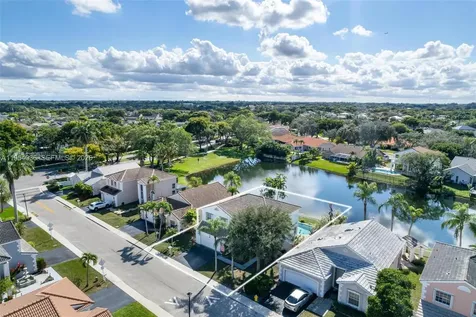 13930 Oak Ridge Drive Davie FL 33325