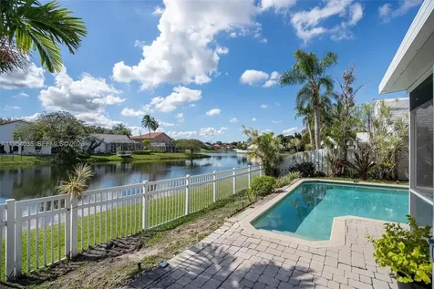 13930 Oak Ridge Drive Davie FL 33325