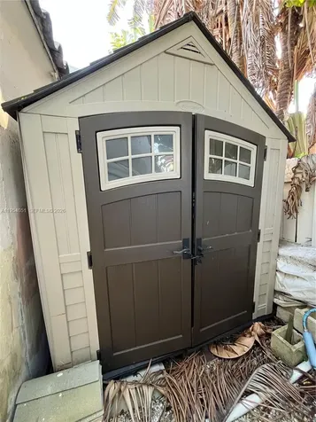 6 Farrey Lane Miami Beach FL 33139