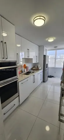 18041 Biscayne Boulevard Aventura FL 33160