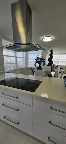 18041 Biscayne Boulevard Aventura FL 33160