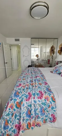 18041 Biscayne Boulevard Aventura FL 33160