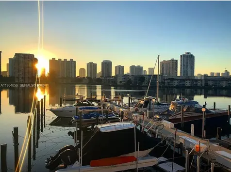 18041 Biscayne Boulevard Aventura FL 33160