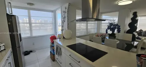 18041 Biscayne Boulevard Aventura FL 33160