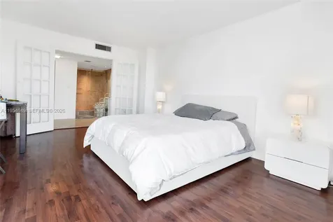 3675 N Country Club Drive Aventura FL 33180
