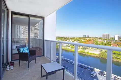 3675 N Country Club Drive Aventura FL 33180