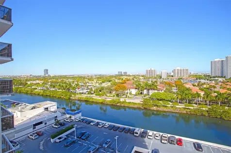 3675 N Country Club Drive Aventura FL 33180
