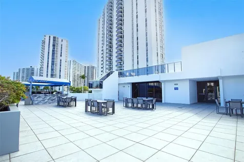 3675 N Country Club Drive Aventura FL 33180