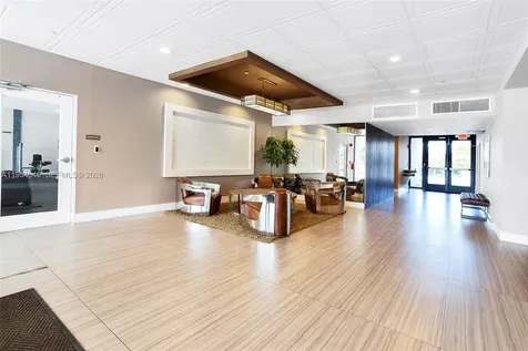 3675 N Country Club Drive Aventura FL 33180