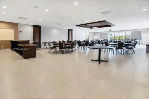 3675 N Country Club Drive Aventura FL 33180