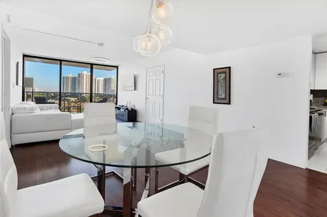 3675 N Country Club Drive Aventura FL 33180