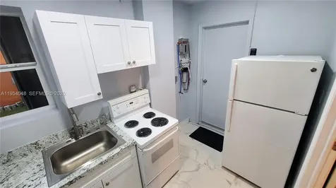 8613 Beekman Drive Miramar FL 33025