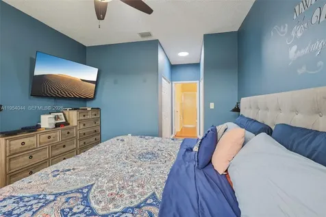 2923 Crestwood Terrace Margate FL 33063