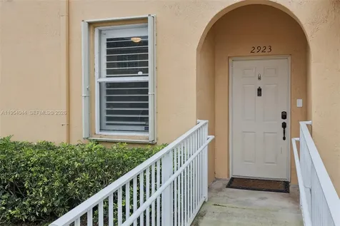 2923 Crestwood Terrace Margate FL 33063