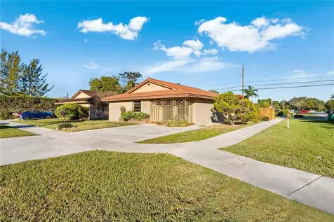 3895 SW 68th Avenue Miami FL 33155