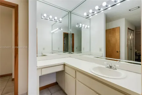 3895 SW 68th Avenue Miami FL 33155