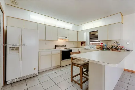 3895 SW 68th Avenue Miami FL 33155