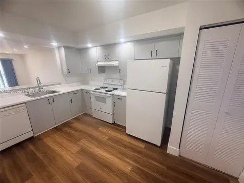 Pembroke Pines FL 33027