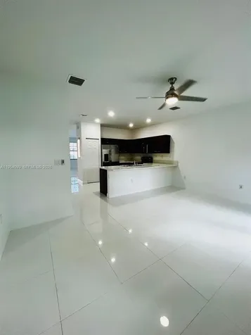 3320 W 92nd Place Hialeah FL 33018
