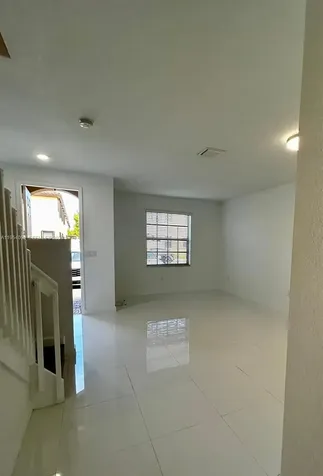 3320 W 92nd Place Hialeah FL 33018