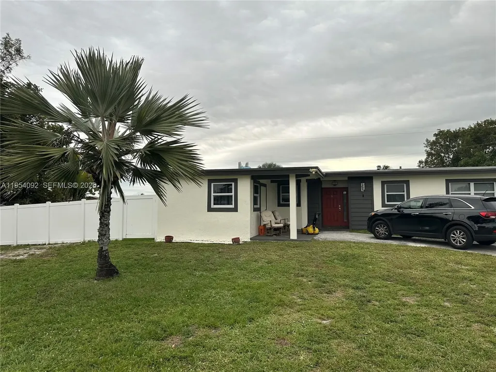5700 SW 54th Terrace Davie FL 33314