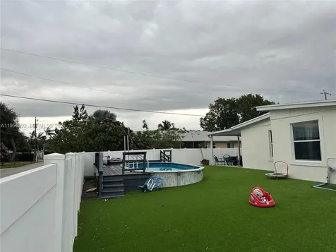 5700 SW 54th Terrace Davie FL 33314