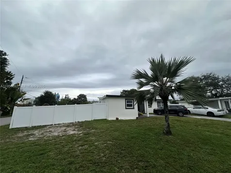 5700 SW 54th Terrace Davie FL 33314