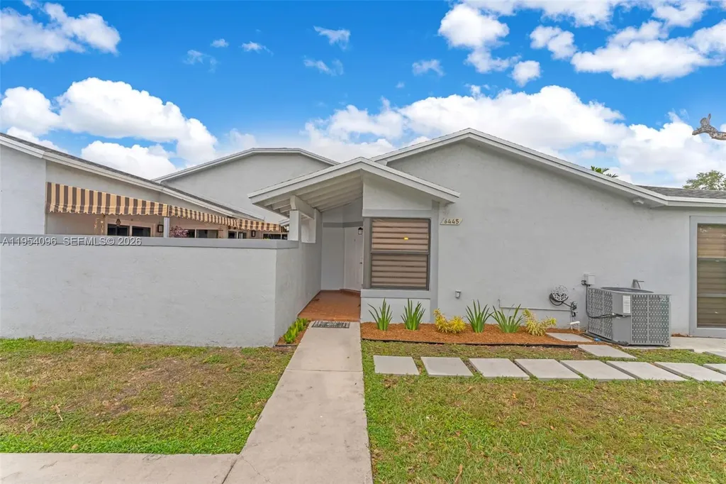 6445 SW 152nd Place Miami FL 33193