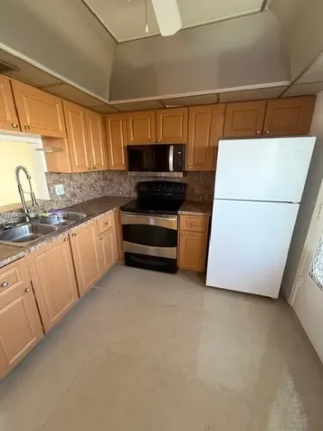 319 NE 14th Avenue Hallandale Beach FL 33009