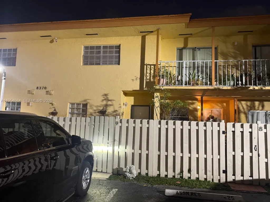 8370 SW 154th Avenue Miami FL 33193