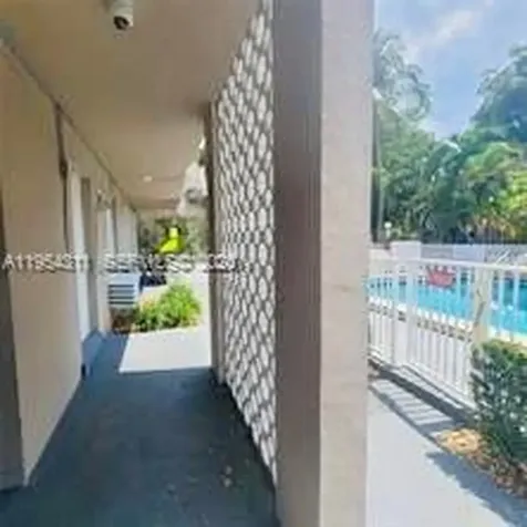 6565 Santona Street Coral Gables FL 33146