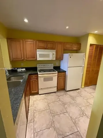 20815 NE 8th Court Miami FL 33179