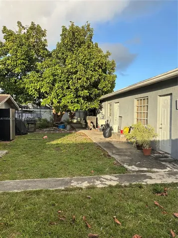 19480 SW 121st Avenue Miami FL 33177