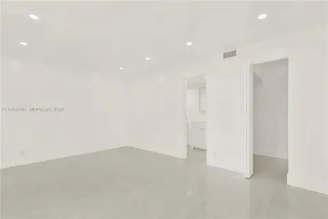 8320 Sands Point Boulevard Tamarac FL 33321