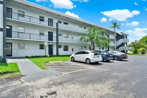 8320 Sands Point Boulevard Tamarac FL 33321