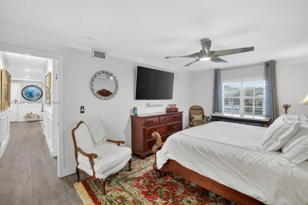 6471 Bay Club Drive Fort Lauderdale FL 33308