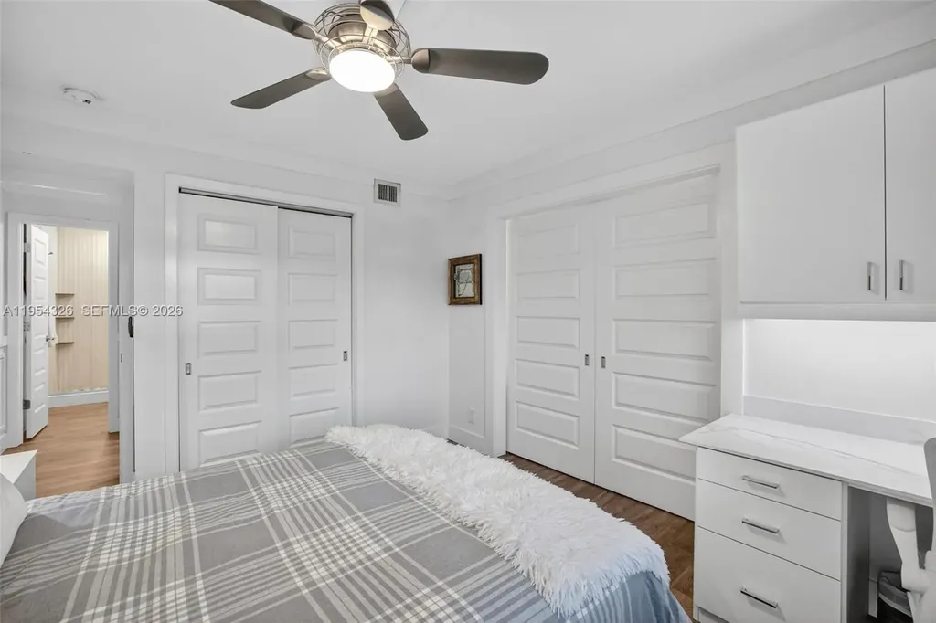 6471 Bay Club Drive Fort Lauderdale FL 33308