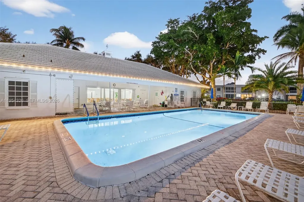6471 Bay Club Drive Fort Lauderdale FL 33308