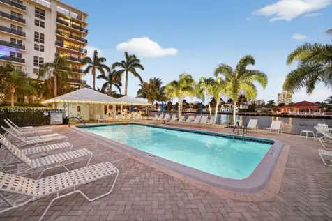 6471 Bay Club Drive Fort Lauderdale FL 33308