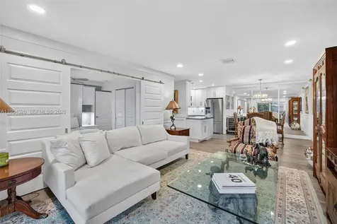 6471 Bay Club Drive Fort Lauderdale FL 33308