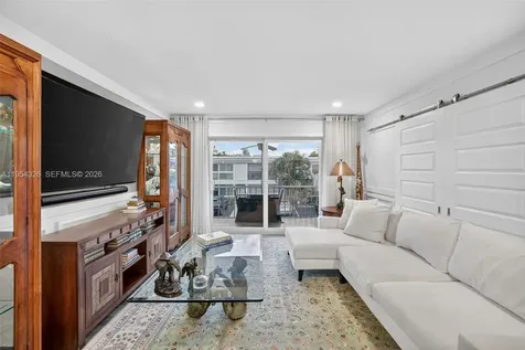 6471 Bay Club Drive Fort Lauderdale FL 33308