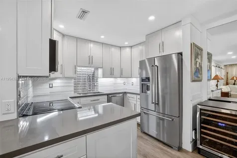 6471 Bay Club Drive Fort Lauderdale FL 33308
