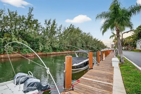6471 Bay Club Drive Fort Lauderdale FL 33308