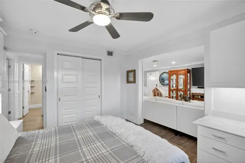 6471 Bay Club Drive Fort Lauderdale FL 33308