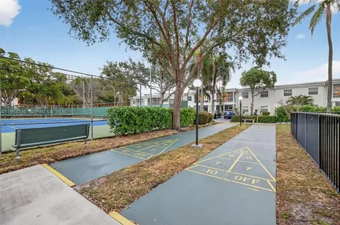6471 Bay Club Drive Fort Lauderdale FL 33308