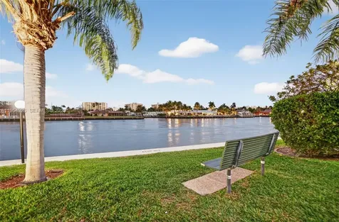 6471 Bay Club Drive Fort Lauderdale FL 33308