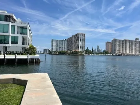 3923 NE 166th Street North Miami Beach FL 33160