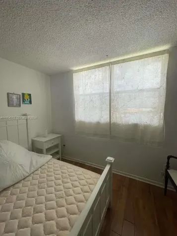 2860 Somerset Drive Lauderdale Lakes FL 33311