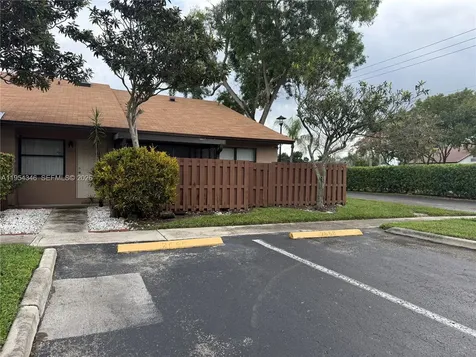2550 N Nob Hill Road Sunrise FL 33322