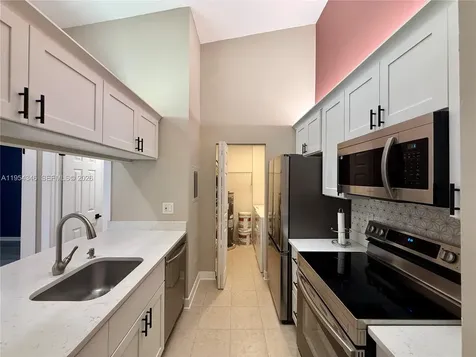 2550 N Nob Hill Road Sunrise FL 33322